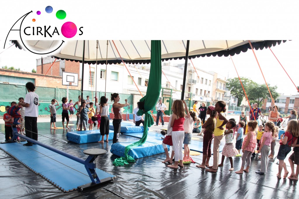 logo carpa Acirkaos 2012